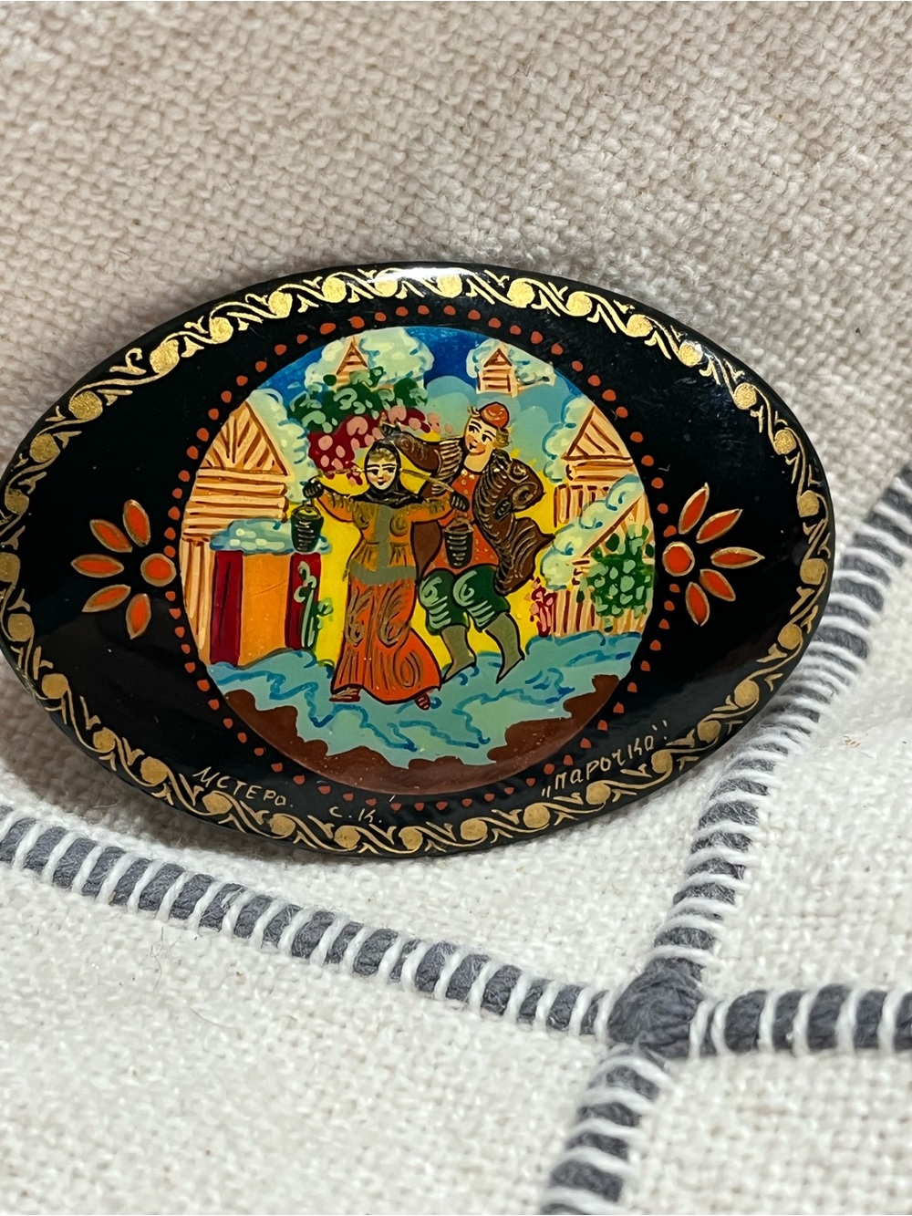 Vintage Palekh Russian Lacquered Pin Brooch Troyka Signed By Artist